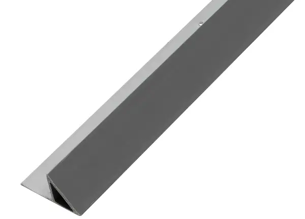 Trokutna letvica s okapnicom 25/35/45mm šuplja 2,5m/štg, 20štg/bunt, 49bunt/pal, ZDFH25